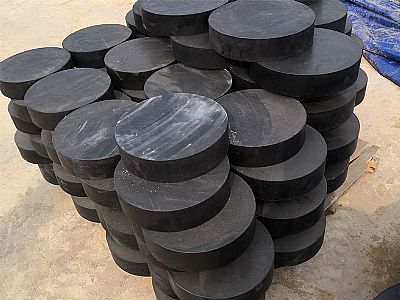 金塔县板式橡胶支座由若干层橡胶片与薄钢板经加压硫化